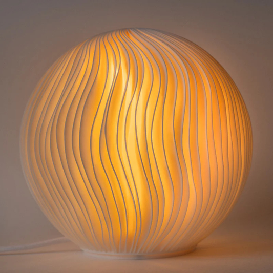 O5 Wind-Sculpted Lamp Leora – eco-friendly 3D-printed table lamp with soft ambient glow